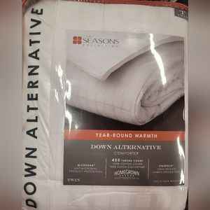 White down Alternative Comforter